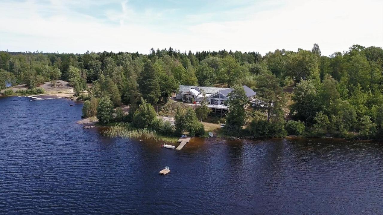 Stenhaella Bed&Breakfast Holmsjo Экстерьер фото